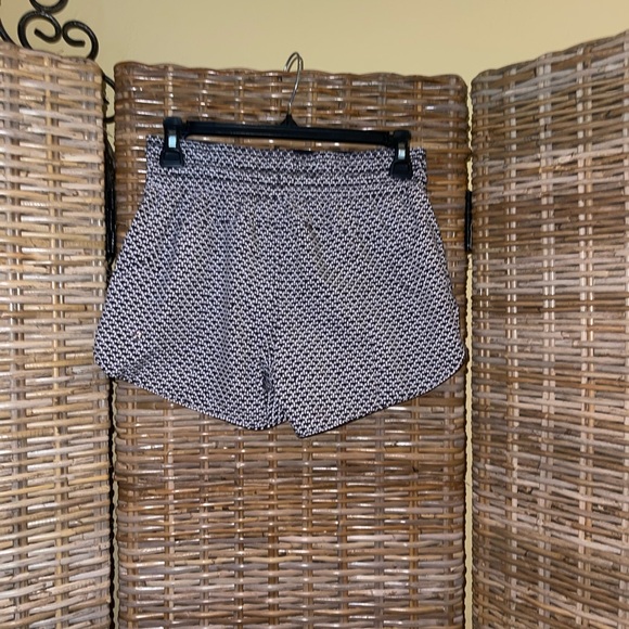 #23 Lululemon Choose A Side Short *3"
Black / Monochromic Black Sz 4 - Picture 10 of 12